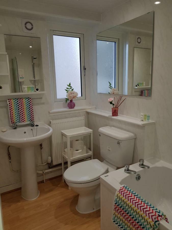 Carnegie Place East Kilbride Extérieur photo